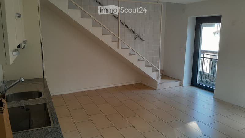 Subentrante per 2,5 Appartamento, TUTTO incluso, Stabio (3)