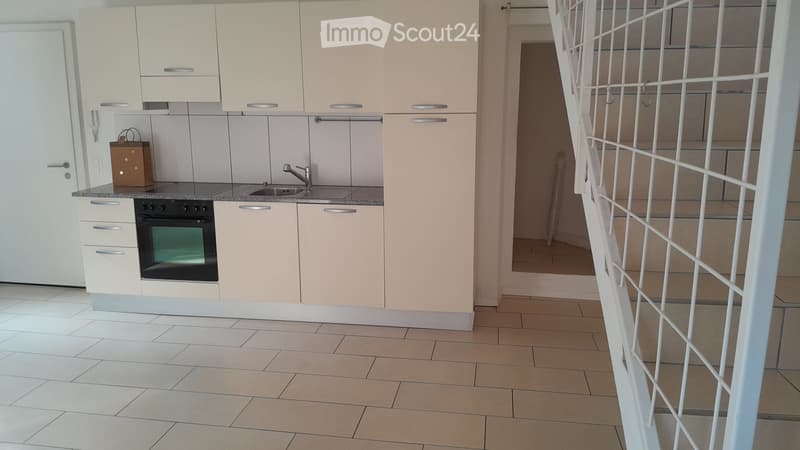 Subentrante per 2,5 Appartamento, TUTTO incluso, Stabio (4)
