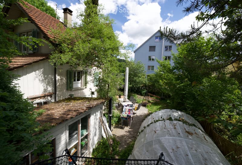 Exceptional single-family house with idyllic garden (5)