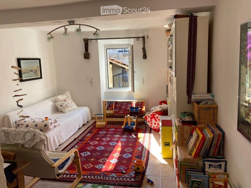 Duplex de 3,5 pièces aux 2e-3e étages dans le centre historique (5)