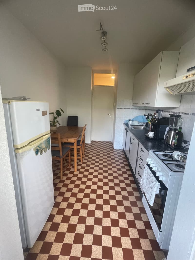 Nachmieter für 2 zimmer-wohnung ab 1 September (4)