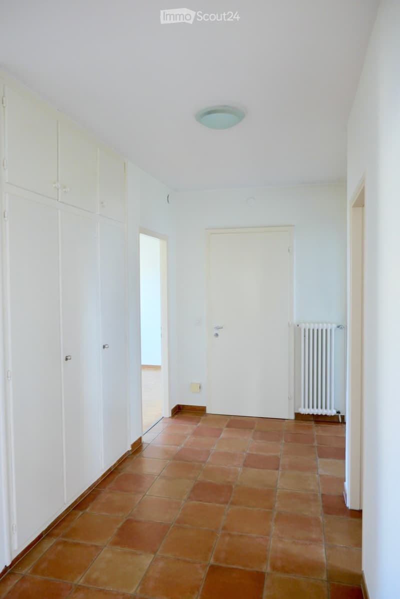 Luminoso appartamento di 3,5 locali da affittare a Minusio (3)