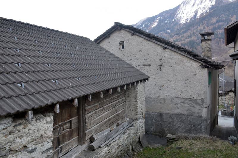 Casa + Rustico a Mesocco (5)