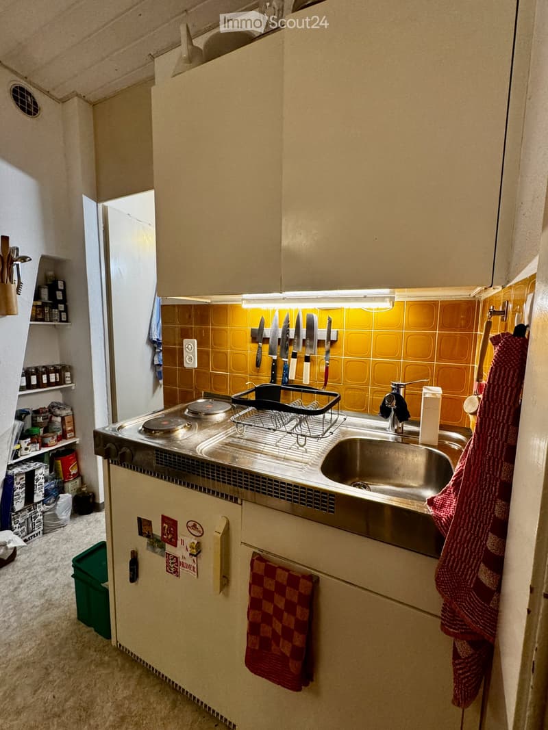 Charming studio apartment for rent in prime location in Biel (2)
