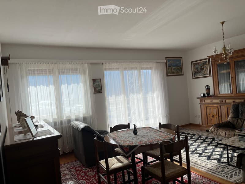 Caslano/Pura 4.5 locali con posto auto e vista lago (4)