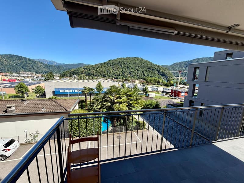 Caslano 4.5 Zimmer mit Parkplatz und Seeblick (5)