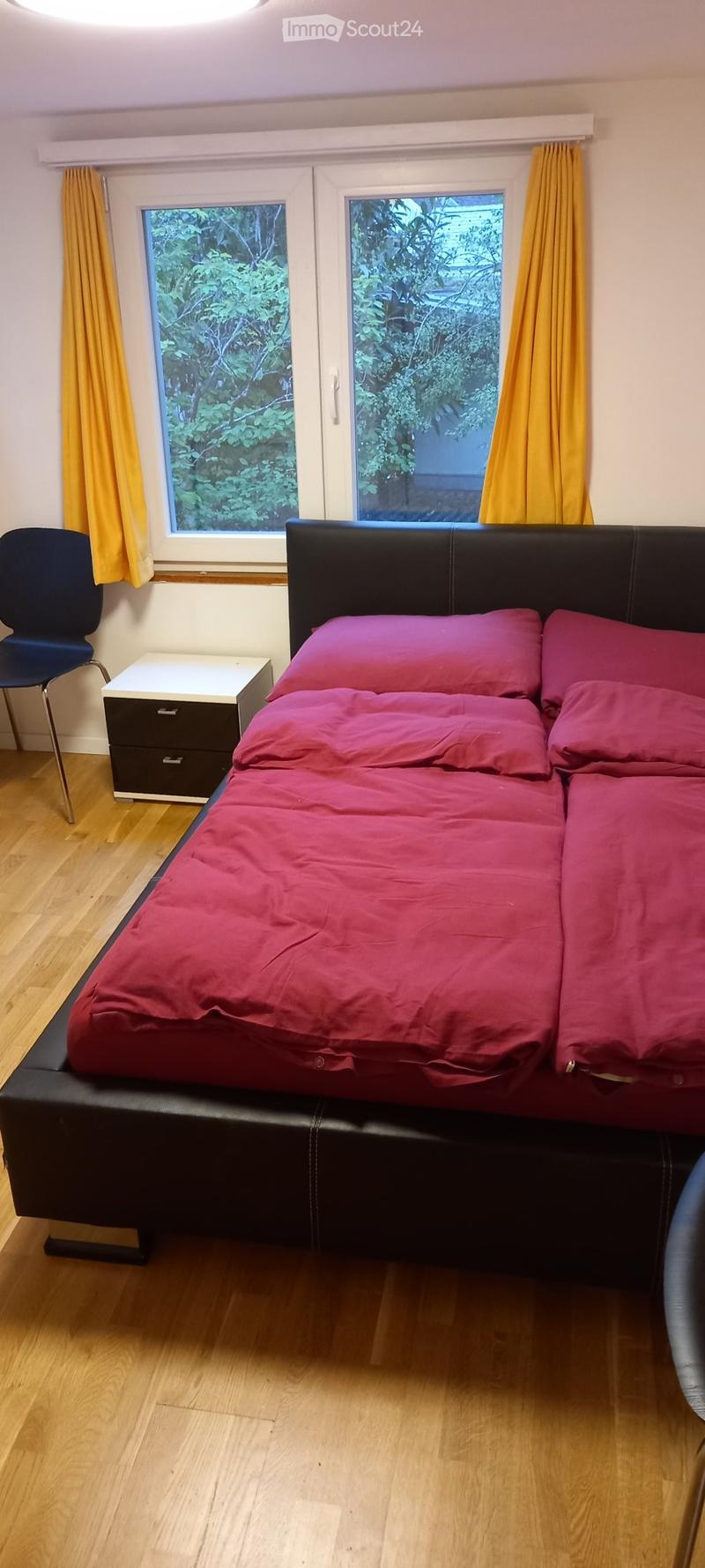 Camera in appartamento di 3 camere (2)