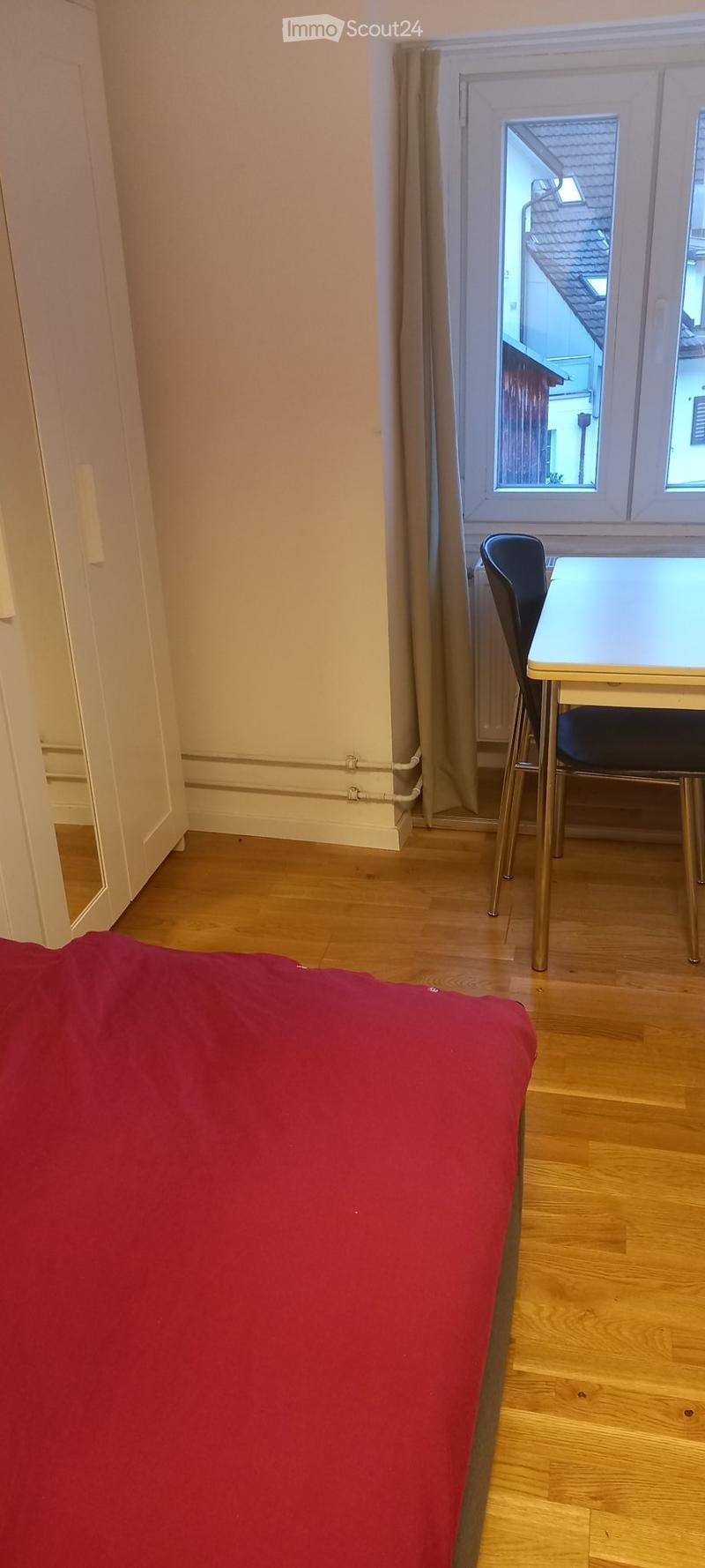 Camera in appartamento di 3 camere (5)
