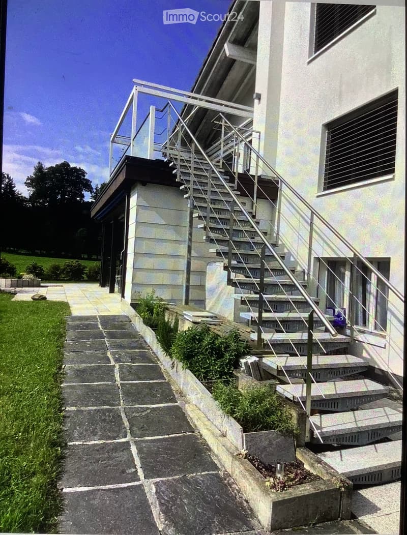 Bell'appartamento maisonette nel verde (1)