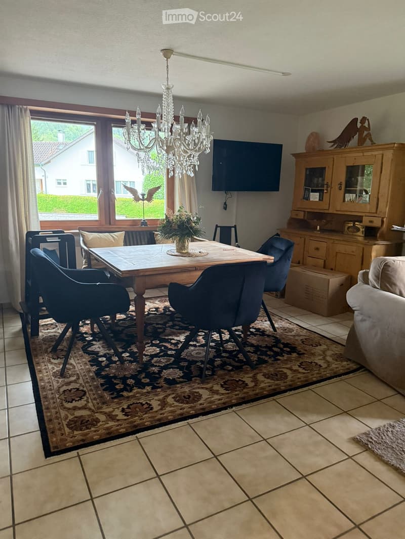 Ruhige 2.5-Zimmer-Wohnung mit Terrasse in Theilingen (3)