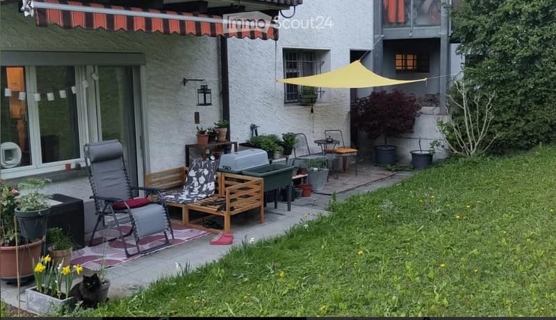 2- Zimmer Wohnung zur Untermiete im Juli (2)