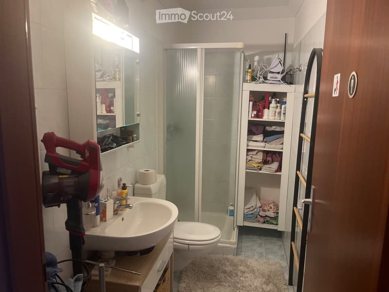Suche Nachmieter für 5.5 Zimmer (1)