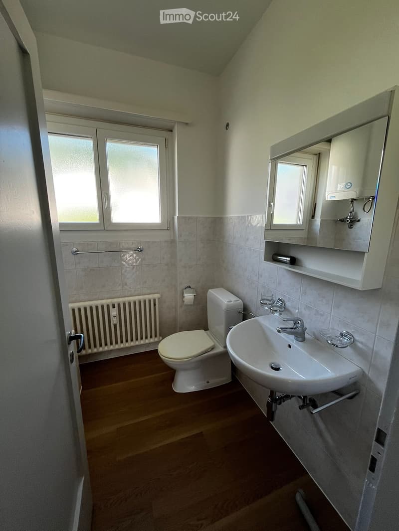3 rooms available immediately (5)
