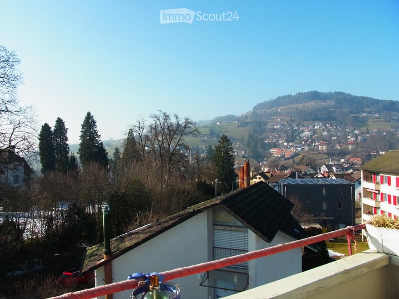 Schöne helle Wohnung im obersten Stock mit Abendsonne (6)
