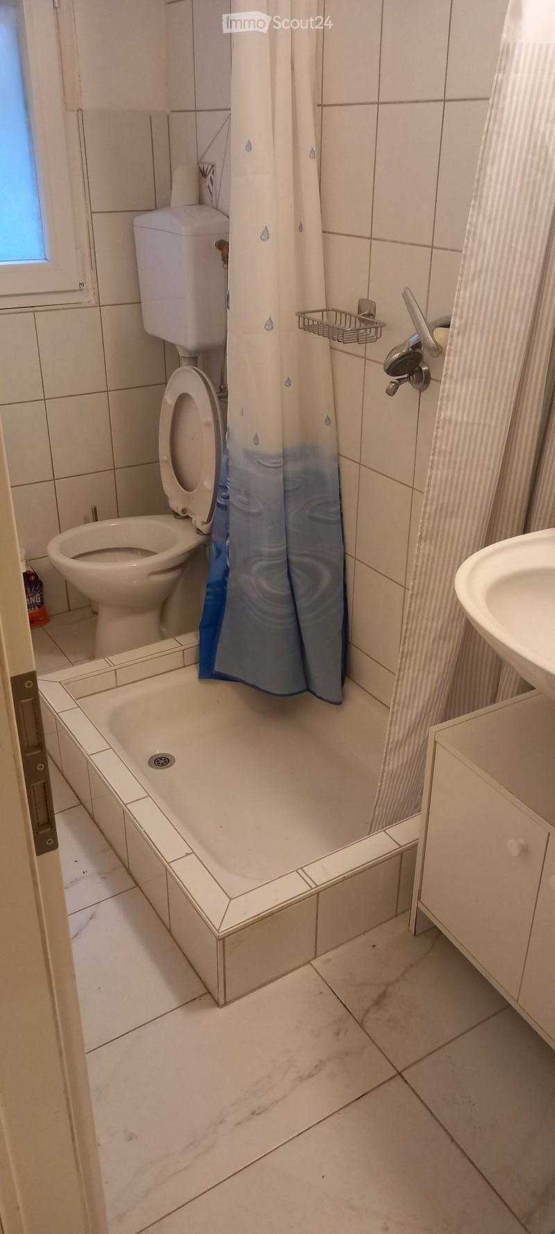 Chambre dans un appartement de 3 pièces (4)