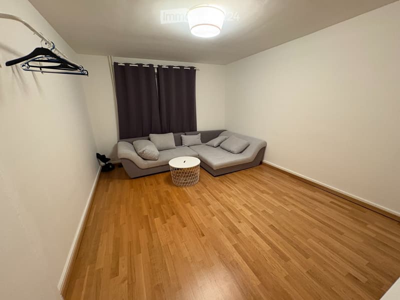 WG Zimmer 20 m2 Auch für Paare in Buchegg- Zürich (1)