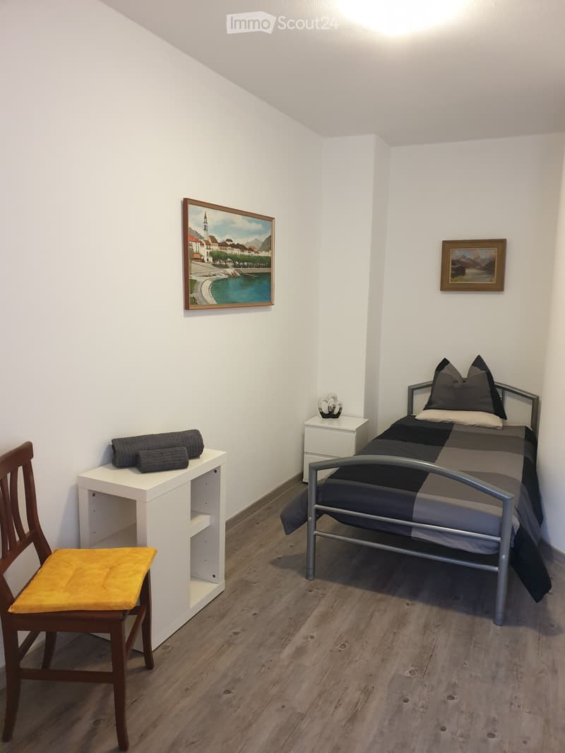 Wohnung in einem Nebengebäude mit 3.5 Zimmern (3)