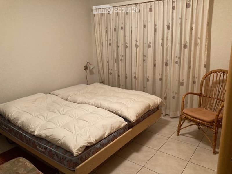 Appartement de vacances ensoleillé de 3,5 pièces avec jardin à Laax Cons (3)