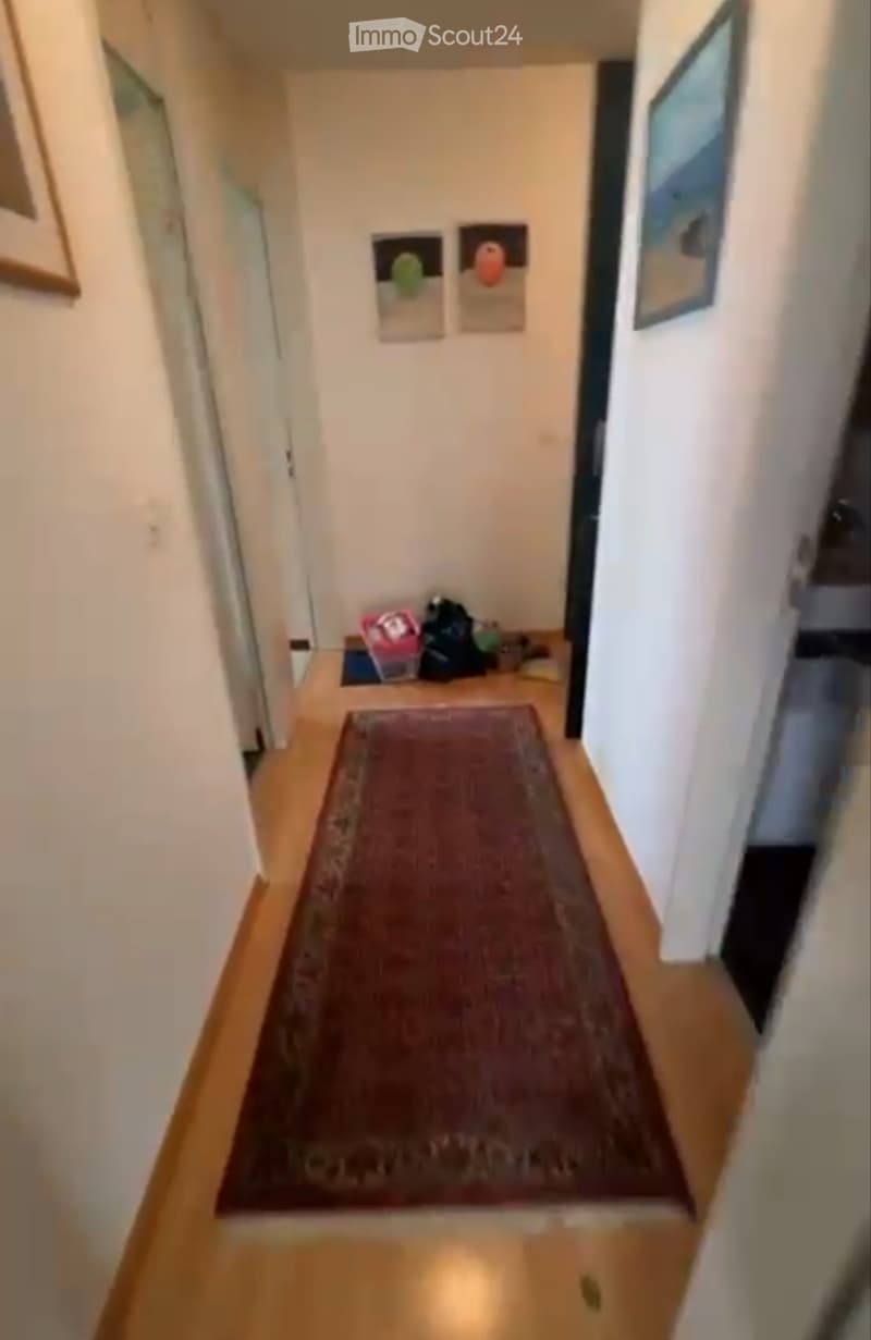 Shared room in the vicinity of the sports hall in Zug (1)