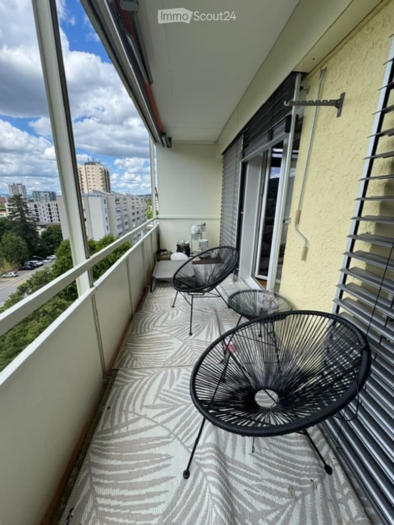 Appartamento moderno 3.5 locali con balcone nel distretto 12 (2)