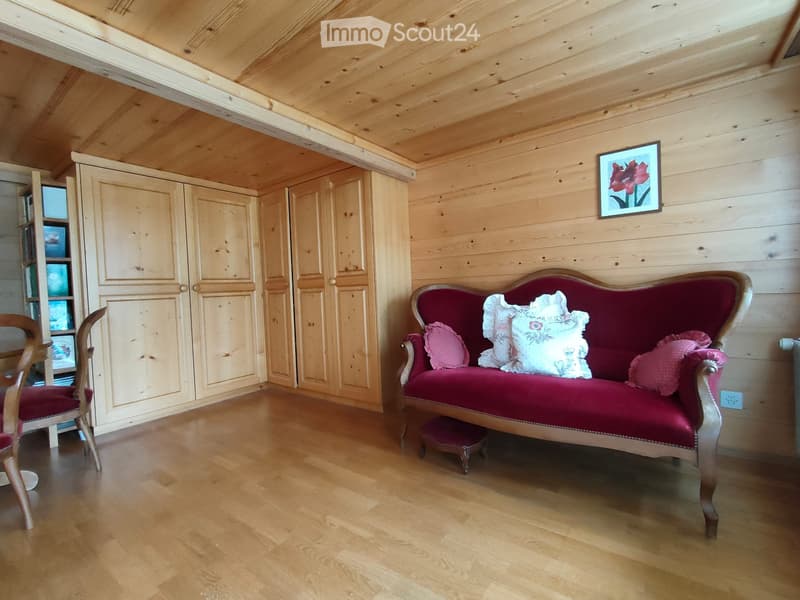 Appartamento di chalet 2.5 locali con vista sulla montagna (2)