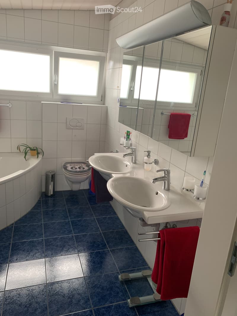 In vendita al miglior offerente: Casa unifamiliare indipendente (4)