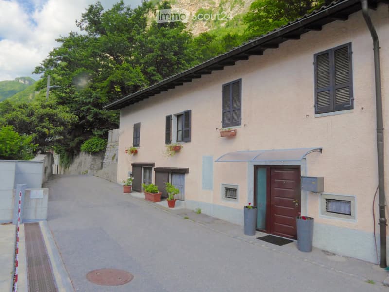 Capolago: Casa di 4,5 locali ristrutturata con vista lago (1)