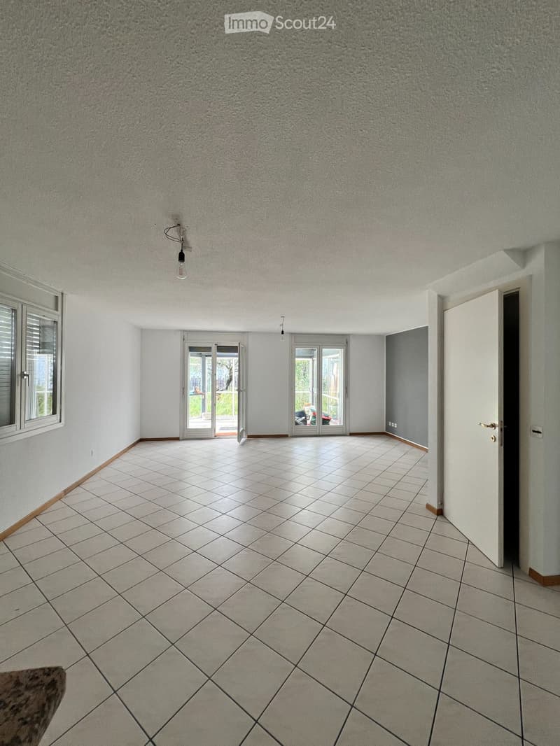 Vendesi casa gemella a Bedano - 2 posteggi autorimessa (2)