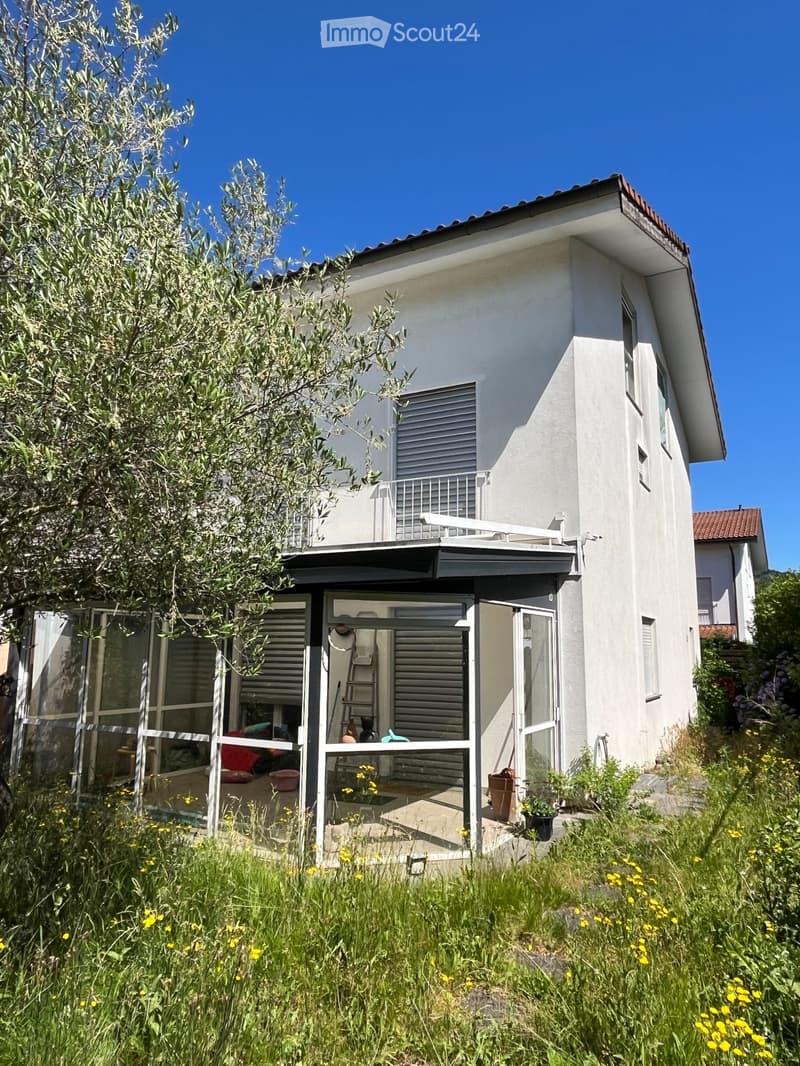 Vendesi casa gemella a Bedano - 2 posteggi autorimessa (1)