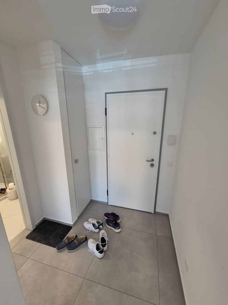 Appartement moderne 2.5 pièces à Chiasso, neuf, CHF 940/mois (4)