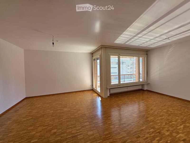 Appartement à vendre au penultième étage à Giubiasco (2)