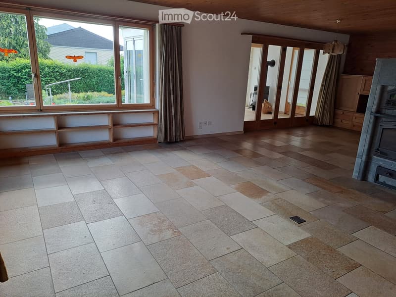Great 4-room apartment with winter garden, garden and garage (2)