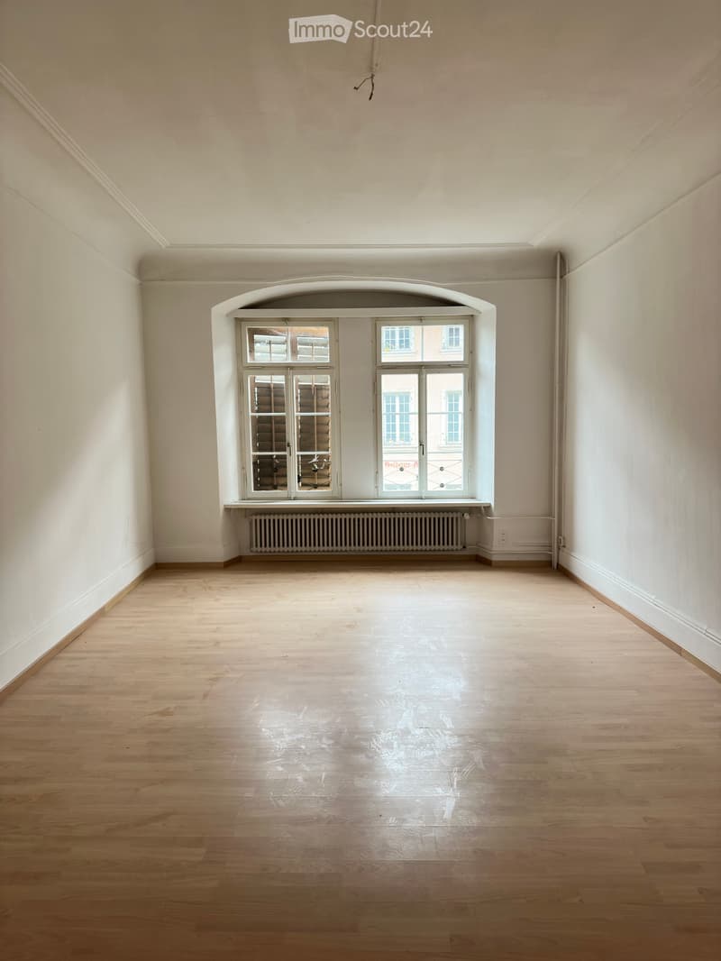 Charmante 2.5-Zimmer-Wohnung in der Altstadt (1)