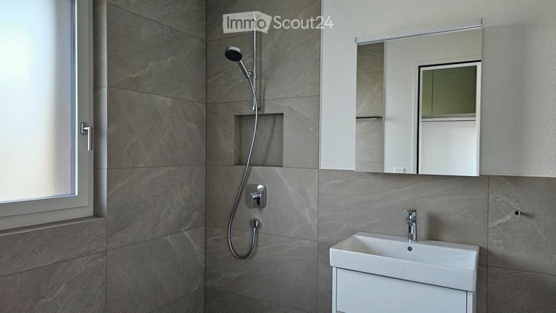 5.5 room maisonette apartment in DEFH with balcony and garden (4)