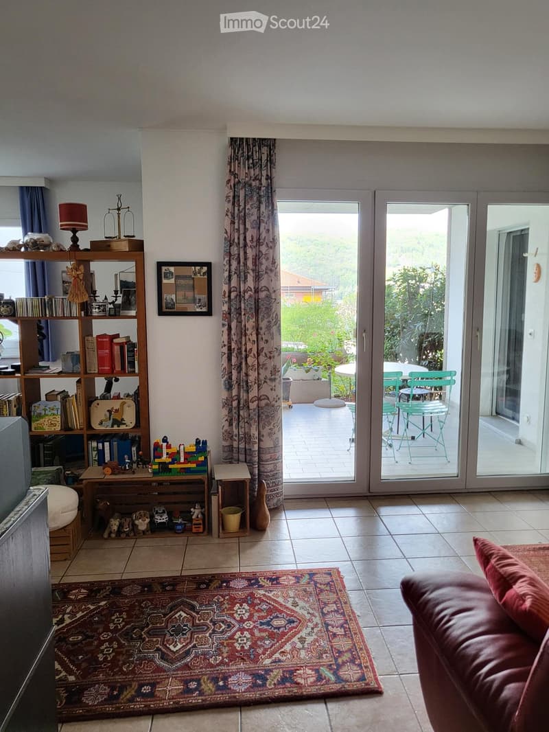 Grande 3,5 a Cadro da luglio/agosto vista aperta e giardino (2)