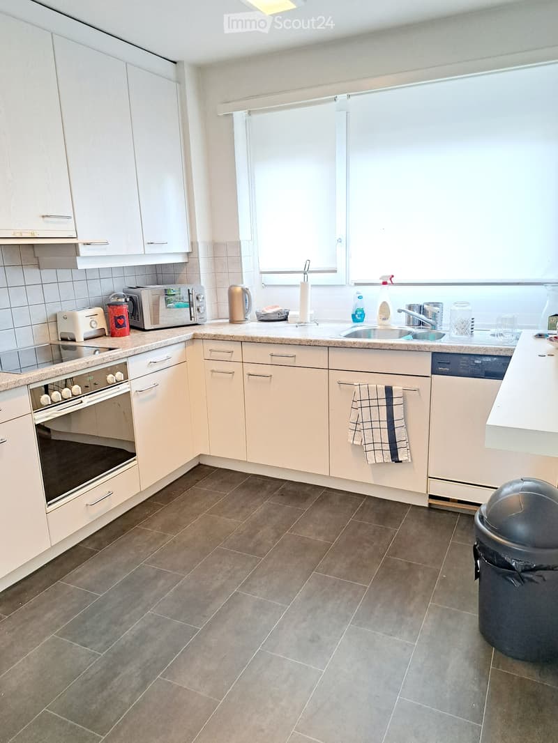 Shared flat room (4)