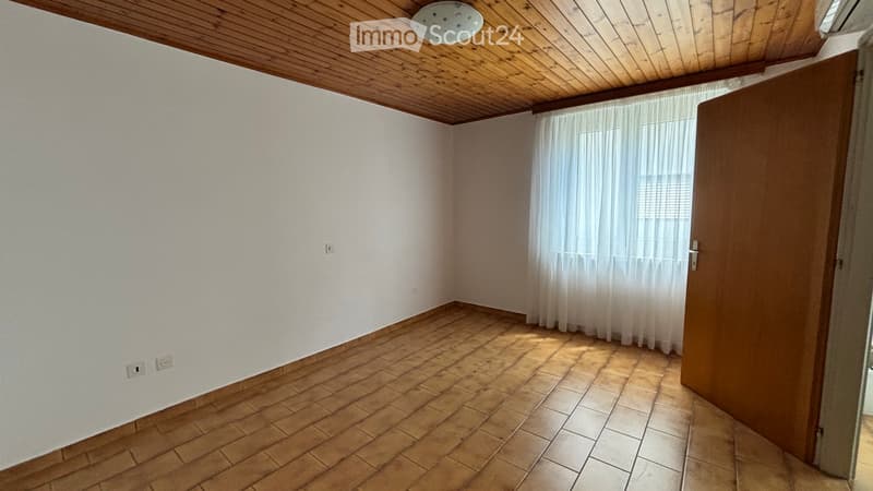 Appartamento di 3.5 locali con balcone a Monte Carasso (4)