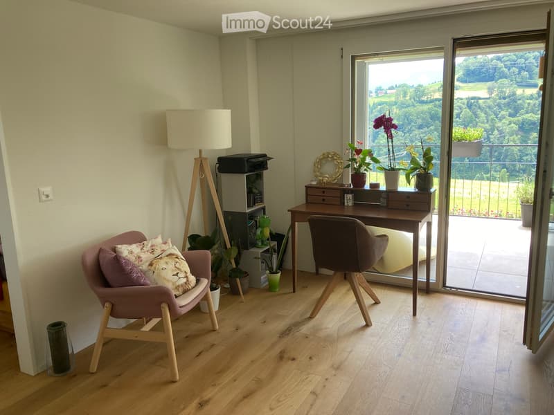 Appartement spacieux avec balcon et vue sur le Pilatus (2)