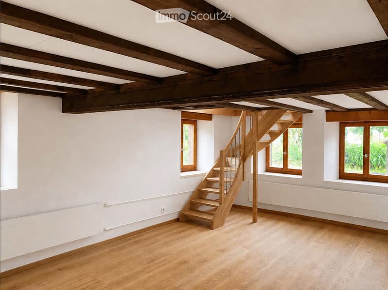 Charmant appartement 3.5 pièces dans un immeuble ancien avec balcon à Altbüron (1)