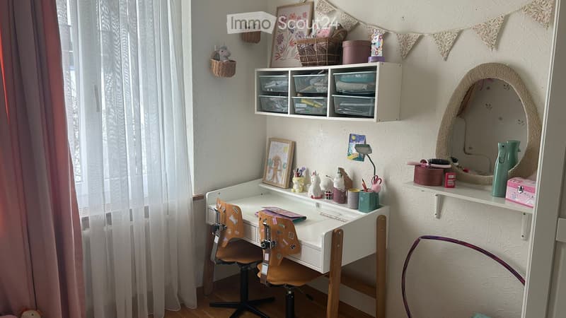 Charming 4-room apartment in a green area, central, family-friendly (2)
