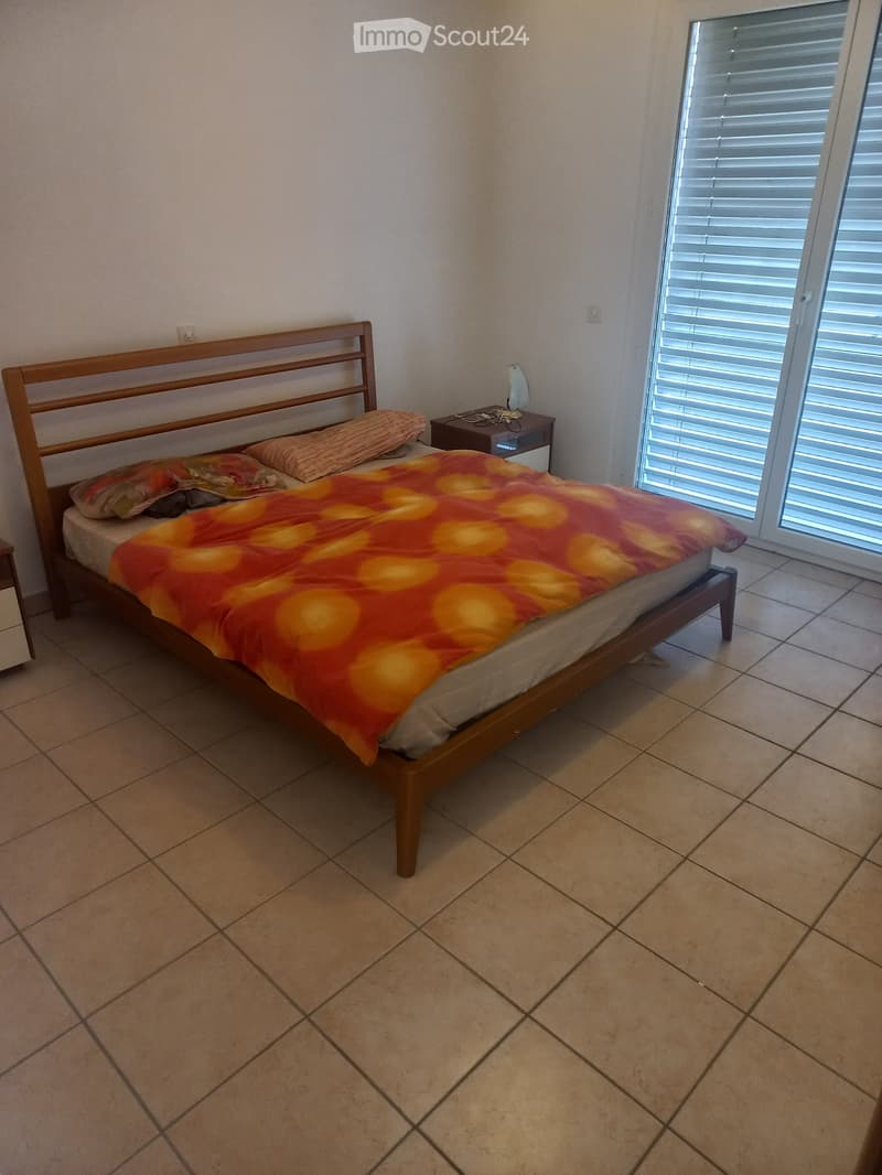 Partially furnished apartment for rent (2)