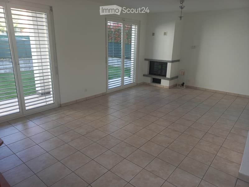 Partially furnished apartment for rent (1)