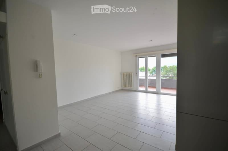 Appartement lumineux 4.5 pièces à Minusio avec place de parking et vue sur le lac (3)