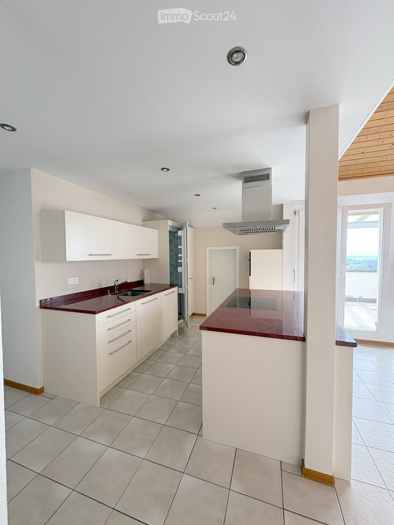 Appartement 4,5 pièces avec vue de rêve et 170m² d'espace habitable (2)