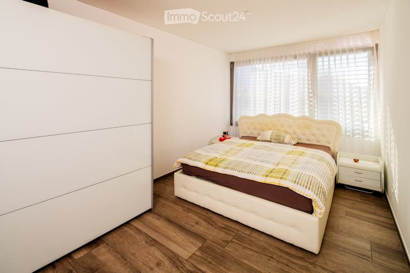 Elegantes 3.5-Zimmer-Wohnung mit großer Terrasse, nahe dem Zentrum (7)