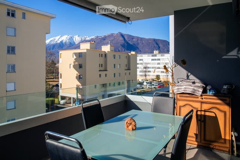 Elegantes 3.5-Zimmer-Wohnung mit großer Terrasse, nahe dem Zentrum (9)