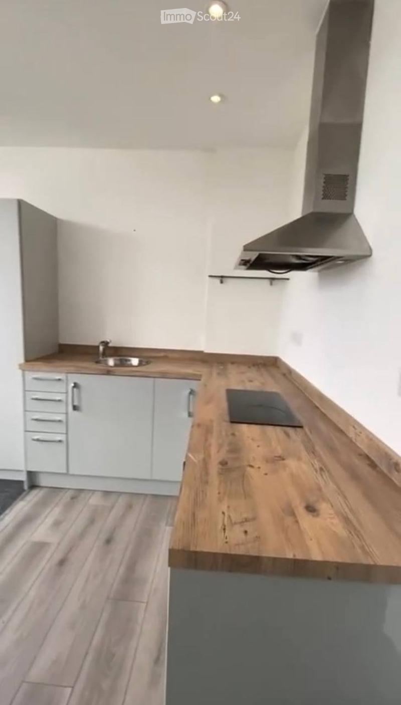 Studio ammobiliato spazioso e funzionale (1)
