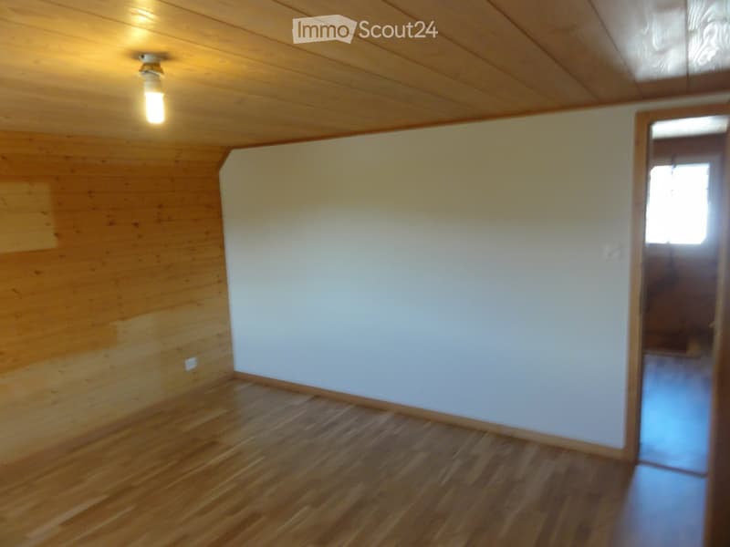 Zu vermieten 5 1/2 Zimmer Haus an sonniger Lage (9)