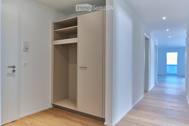 Appartement en attique de haute qualité de 4,5 pièces avec terrasse (5)