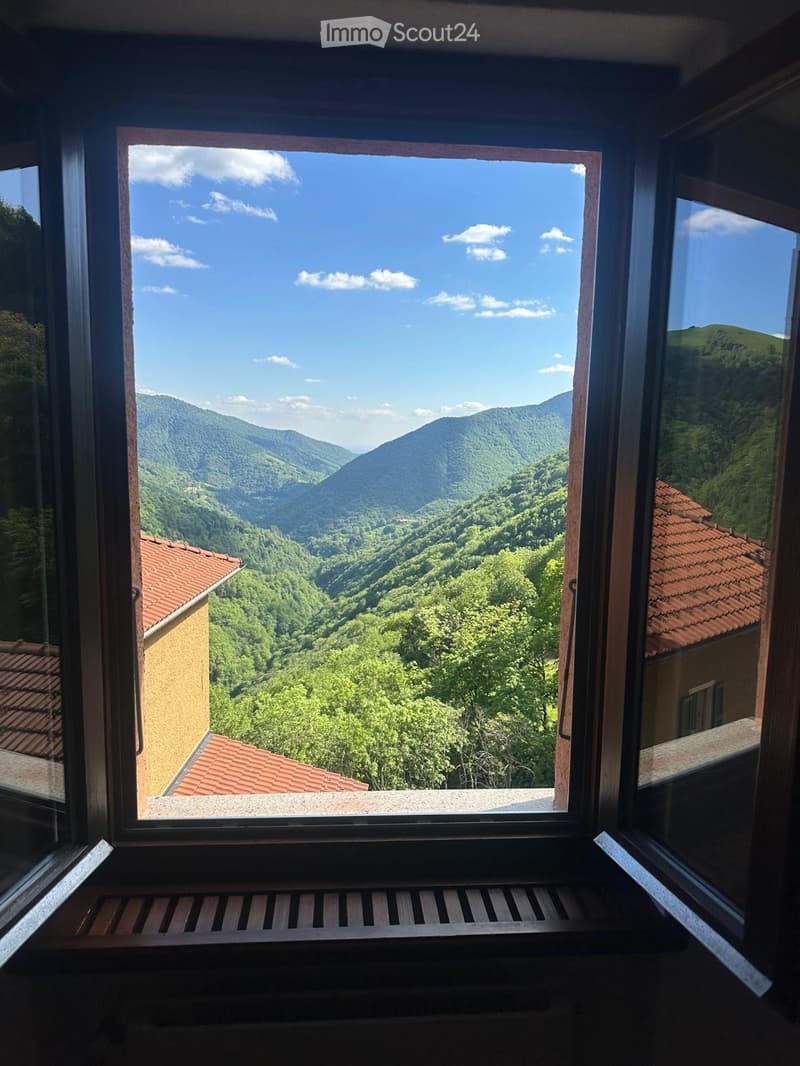 Vendesi a Scudellate casa di paese indipendente (1)